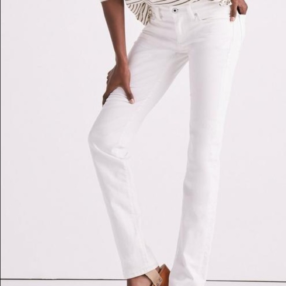 Luck Brand Mid-rise Sweet Straight Jean 6-28 Reg